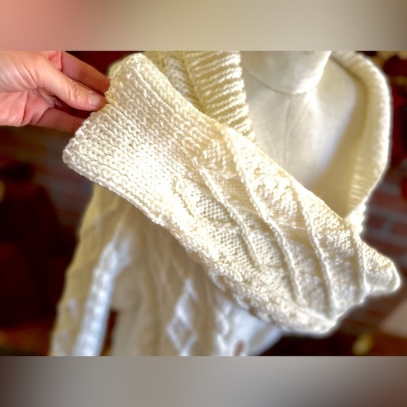 𝅺HANDMADE CABLE KNIT CARDIGAN SWEATER COAT - Picture 12 of 17